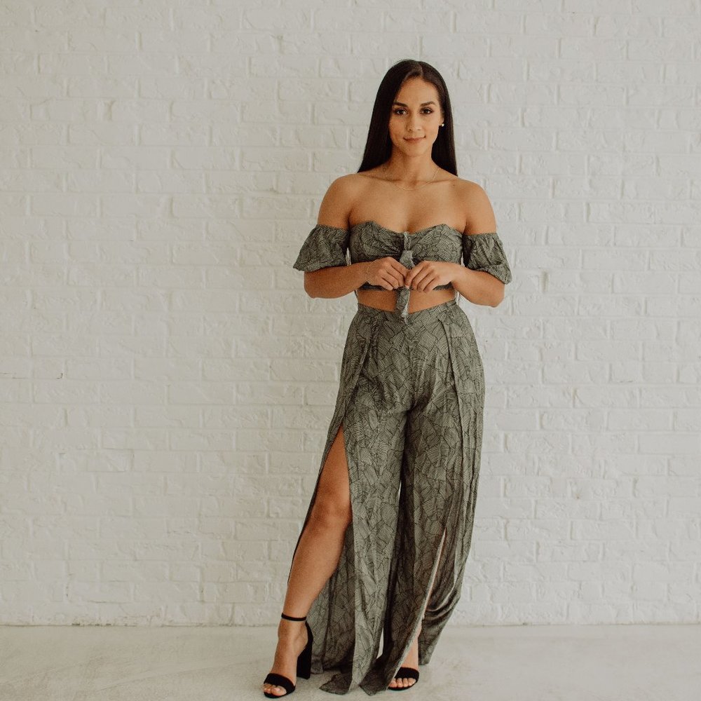 Croptop and pants set